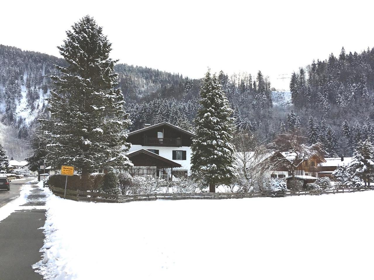 Geraeumiges Domizil Mit Bergblick Und Sauna Oberwössen Dış mekan fotoğraf